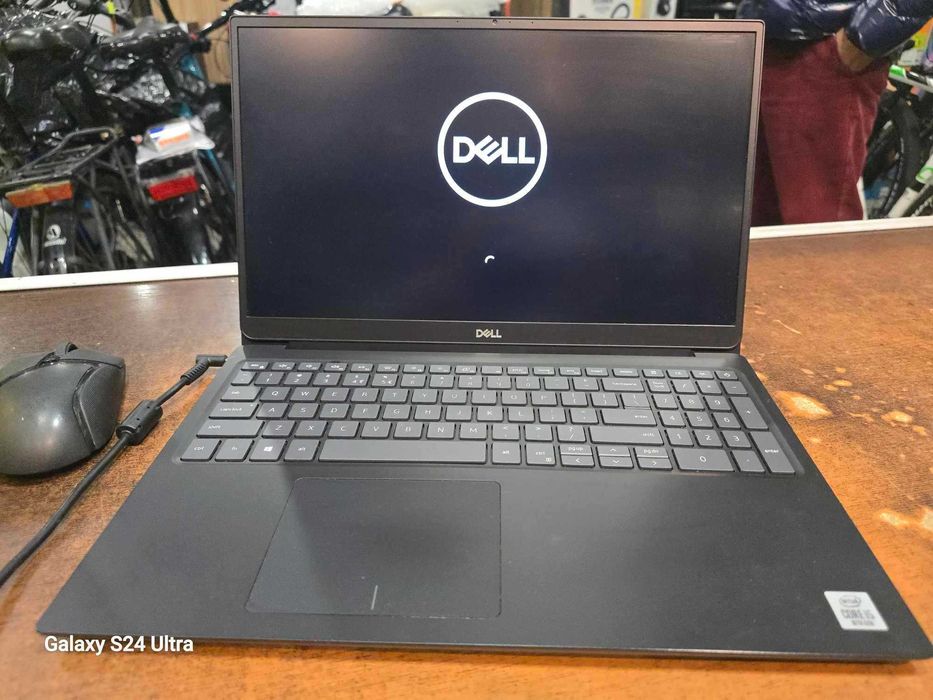 Laptop Dell Vostro 5590 i5 16gb ram 1tb ssd