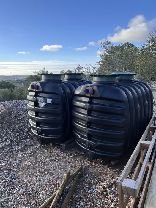 Fossa setica com filtro 2000L Nova nao usada