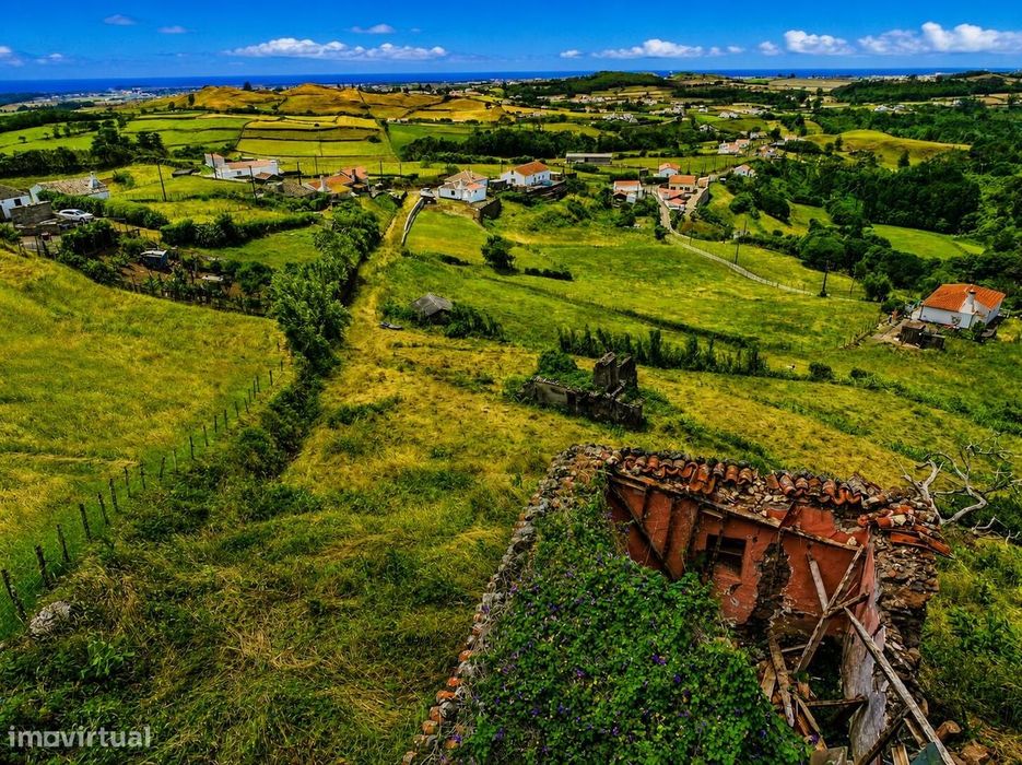 Ruína com 848 m2 e vista panorâmica — Alto do Nascente, São Pedro