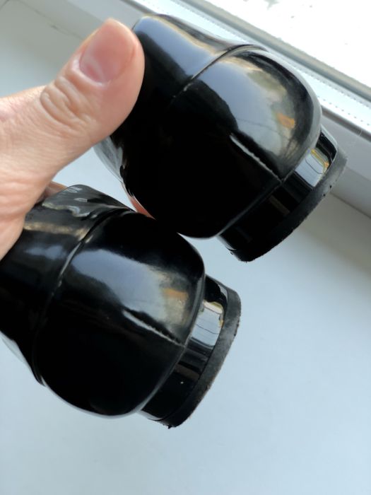 Шкіряні босоніжки