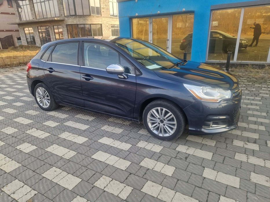 Сітроен  С4 2013 року