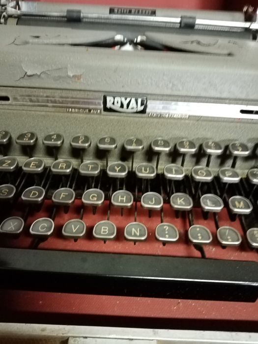 Máquina de escrever royal quiet de luxe  1950