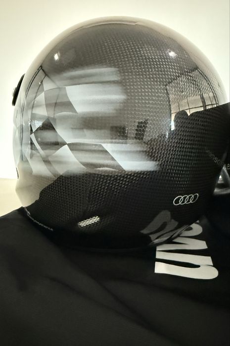 Capacete Audi / Uvex