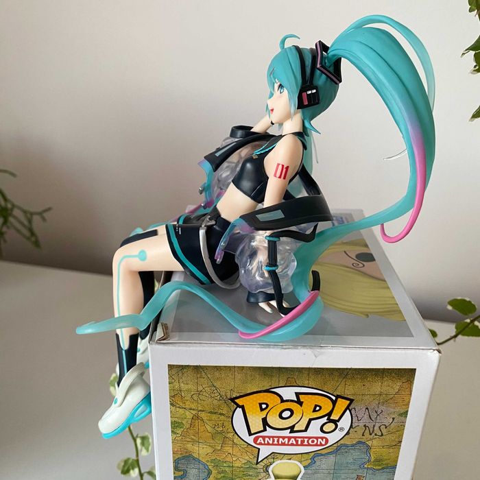 Oryginalna anime figurka Hatsune Miku Modern ver.