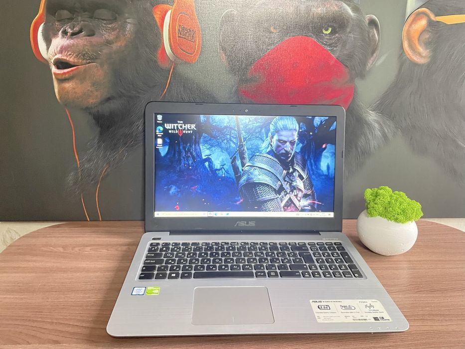 Игровой ноутбук Asus/FHD/i7-6500/8GB/500 SSD/GeForce GT920mx 2GB Идеал