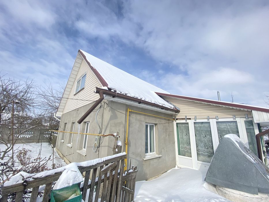 Продаж будинку с Дрозди