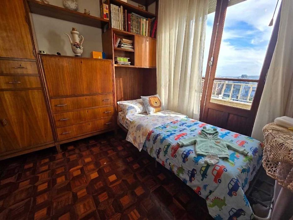 Mobilia quarto criança com 2 camas retráteis