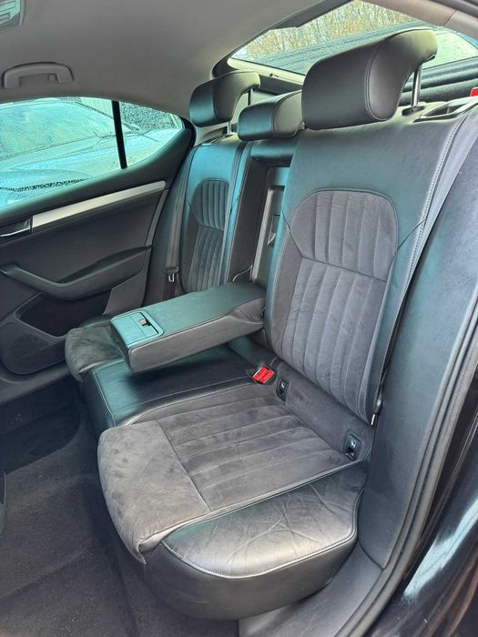 Комплект сидінь сидіння салон Superb 3 шкіра алькантара