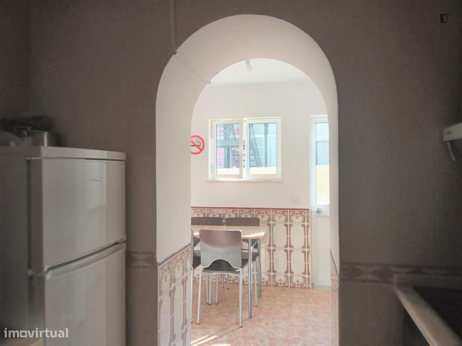Quarto - localizado em Ajuda Lisbon