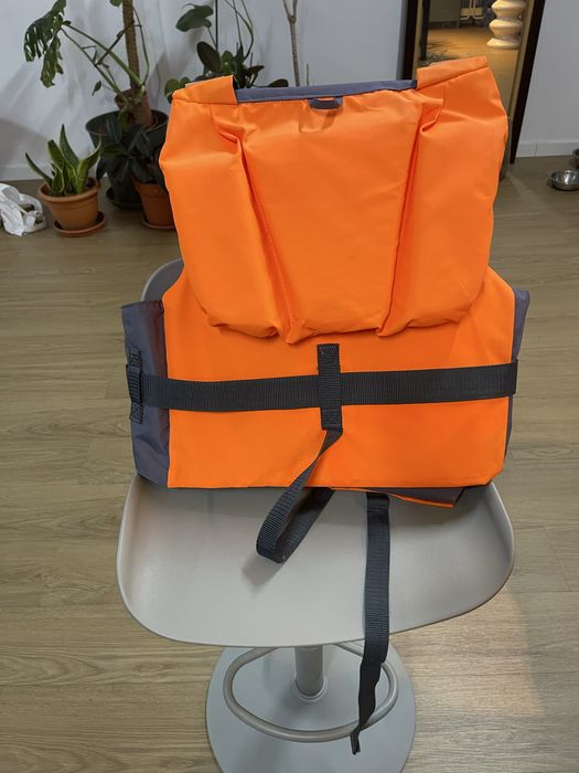 2 coletes ajuda a flutuabilidadeDECATHLON pouco uso.