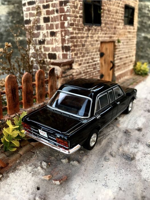 Prospekt - FIAT 130 PAPAMOBIL-auta PRL,model,autka,wydanie specjalne