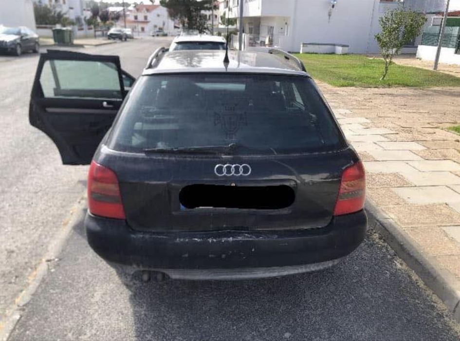 AUDI A4 1.9,90 cv , de 1998