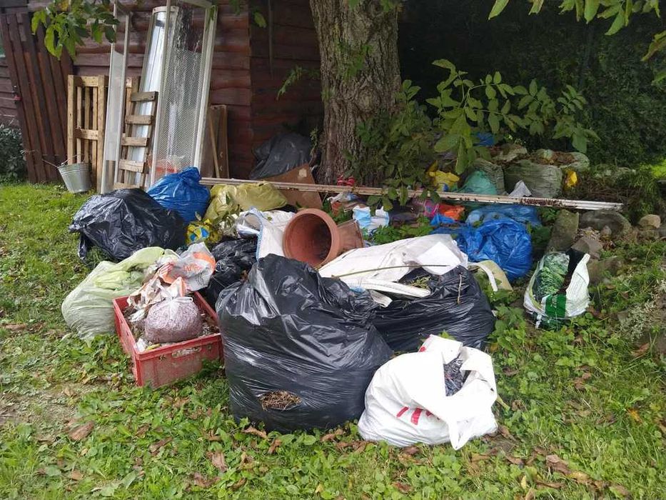 Wywóz odpadów śmieci gałęzi