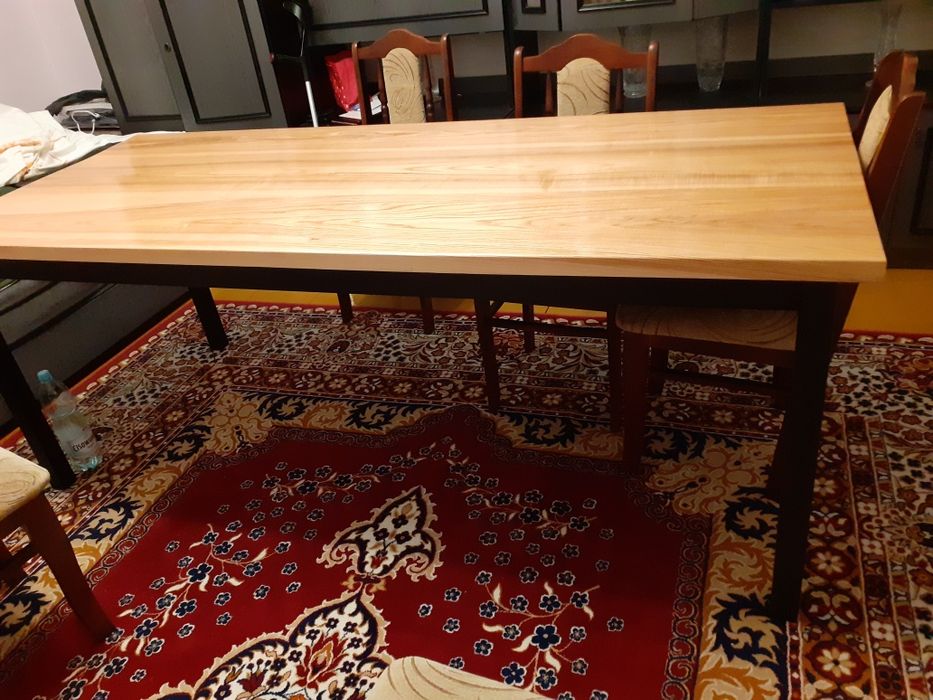 Stół z litego drzewa jesionu