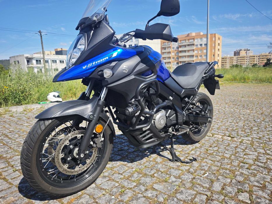 Suzuki V-Strom 650 XT (2020) – Histórico Completo e Vários Extras