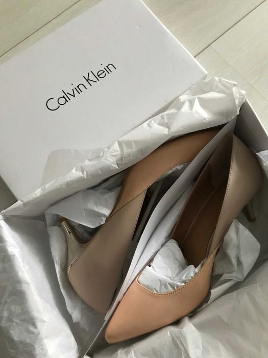 Туфлі Calvin Klein розм 8,5