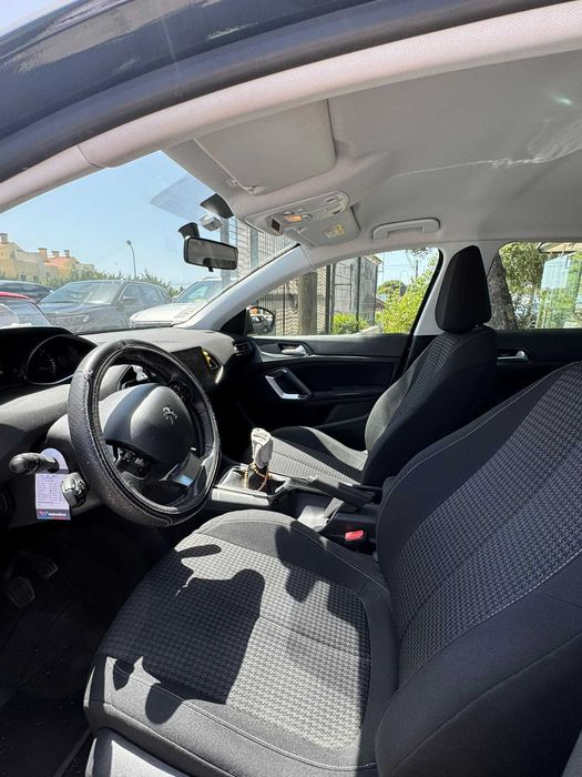 Peugeot 308 1.6 BlueHDi 120cv  | Menos de  118 000 km