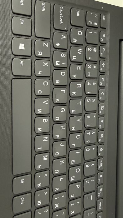Ноутбук Lenovo V15-IIL  Модель 82С5