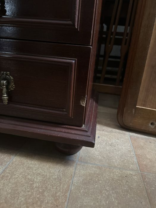 Mesa de quarto apoio