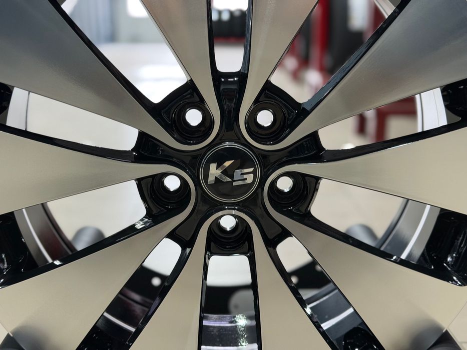Нові диски Kia Hyundai R18 5x114.3 REPLICA KI8004 Black Machined Face
