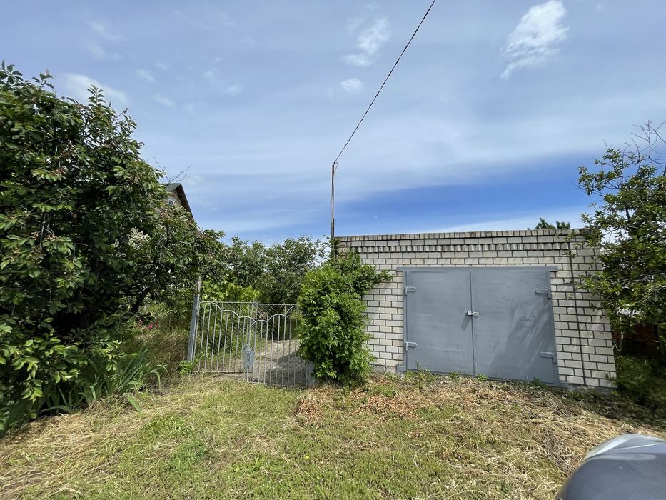 Продам простору 25 соток ділянку в селі Полігон! Вода, світло ! Без комісії!