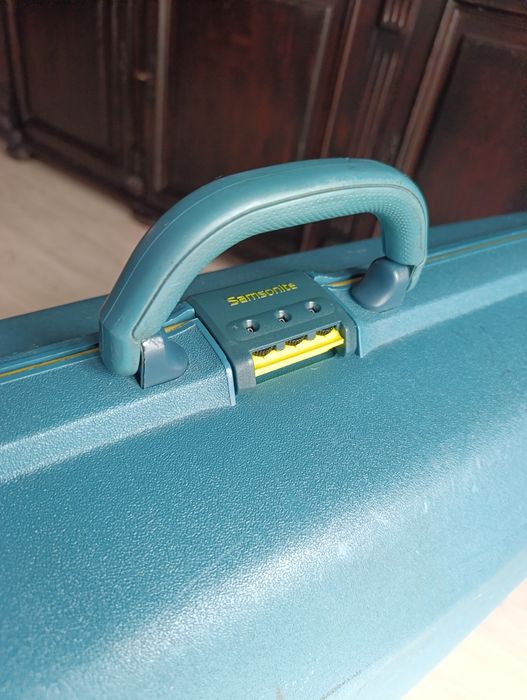 Walizka podróżna "pancerna"Samsonite.