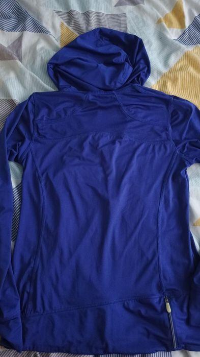 Bluza sportowa z kapturem