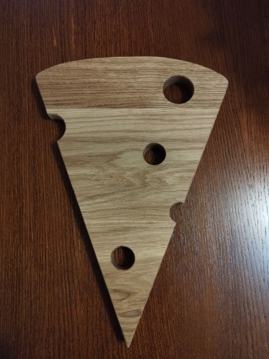 Drewniana deska do serwowania