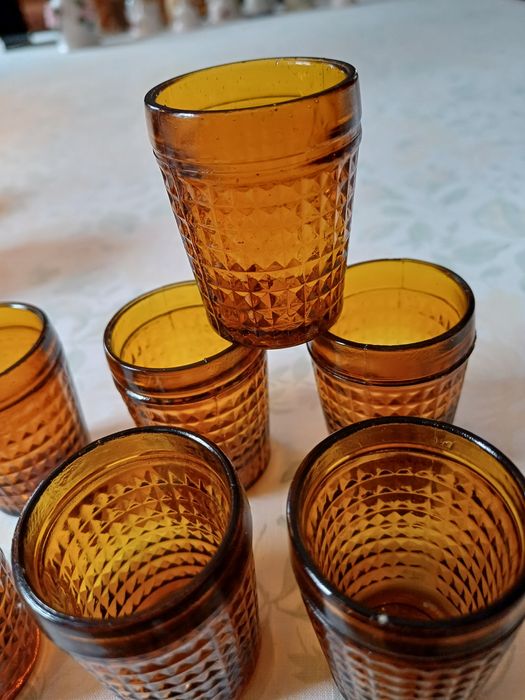 Miodowe kieliszki Ząbkowice lata 70 te