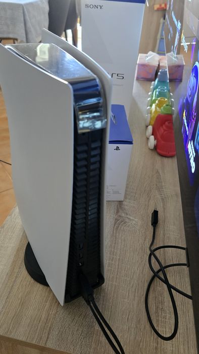 Playstation 5 c/ comando preto