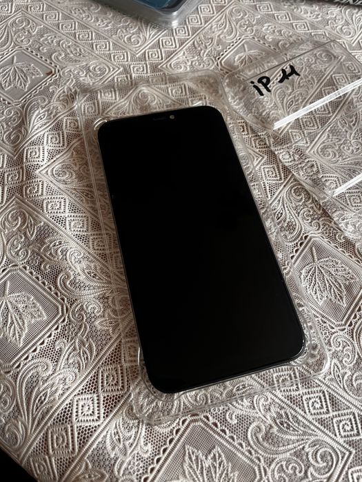 Wyswietlacz iphone 11.     A03
