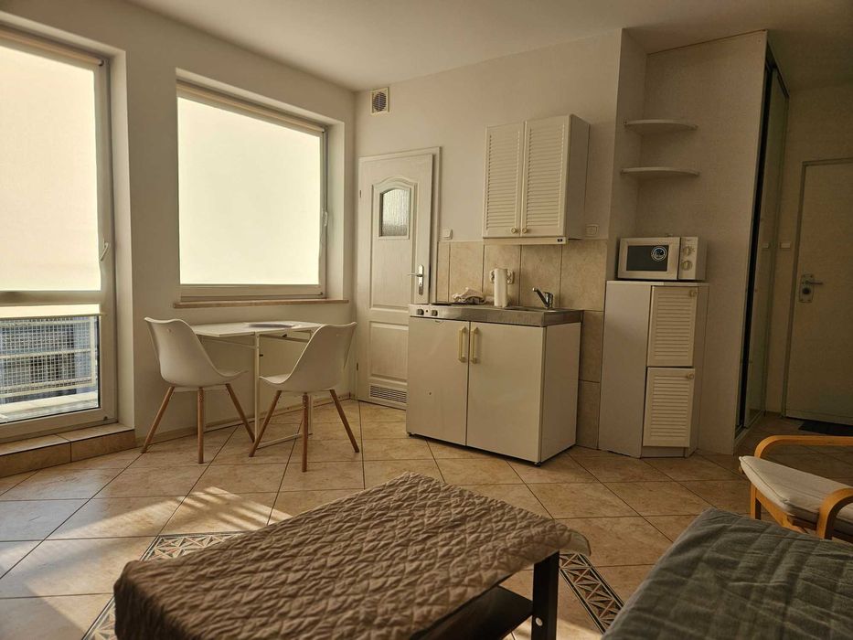 Centrum kawalerka,balkon-super miejsce- garaż w cenie. Możl. zwierzak.