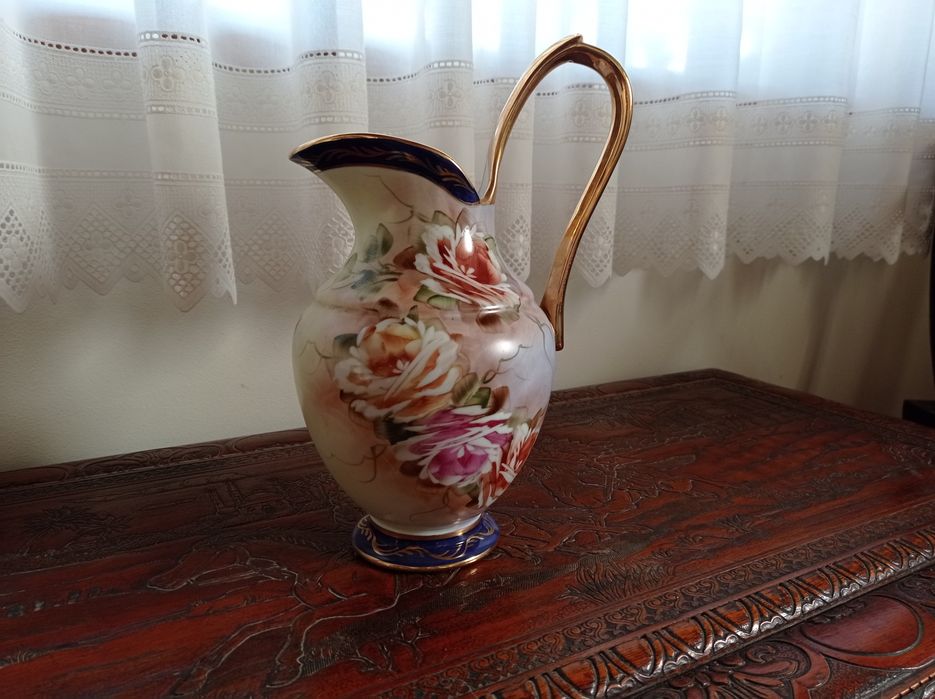 Loiça decorativa pintada á mão