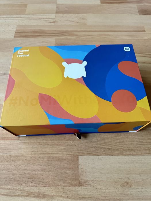 Xiaomi Lampka muzyczna z zegarem