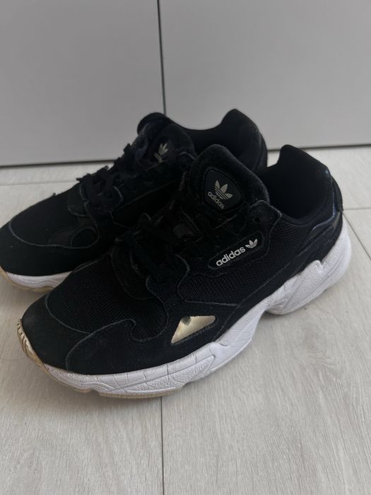 sportowe buty damskie adidas falcon
