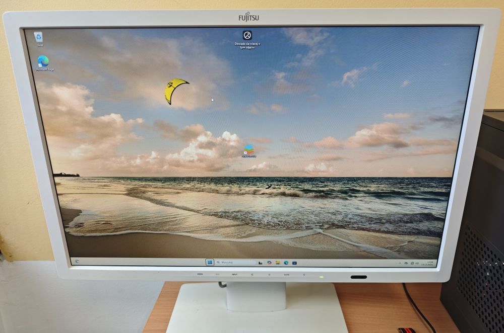 Zestaw: monitor 24", komputer AMD Ryzen 5, 32GB RAM, SSD 512GB, Win11