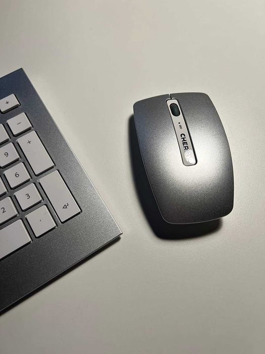 CHERRY DW 8000 R – bezprzewodowa klawiatura, bardzo dobry stan