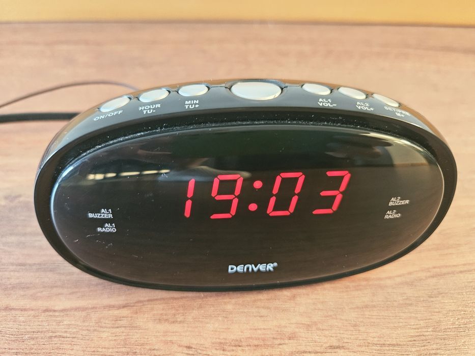 Dois Rádio despertador Denver