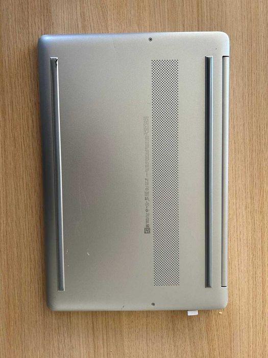 Продам ноутбук HP 15.6" с сенсорным экраном и 1 ТБ памятью