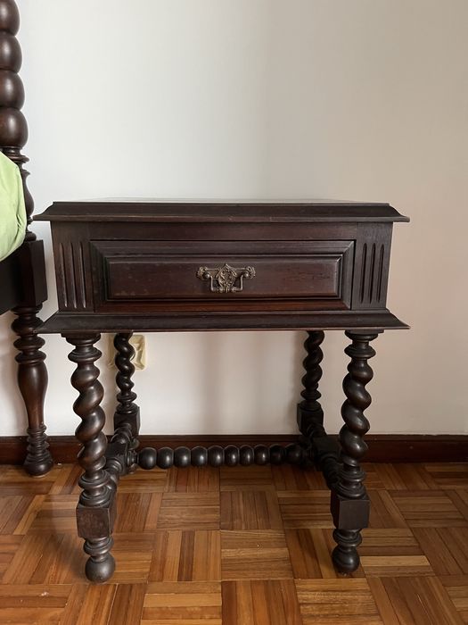 Quarto antigo madeira (completo)