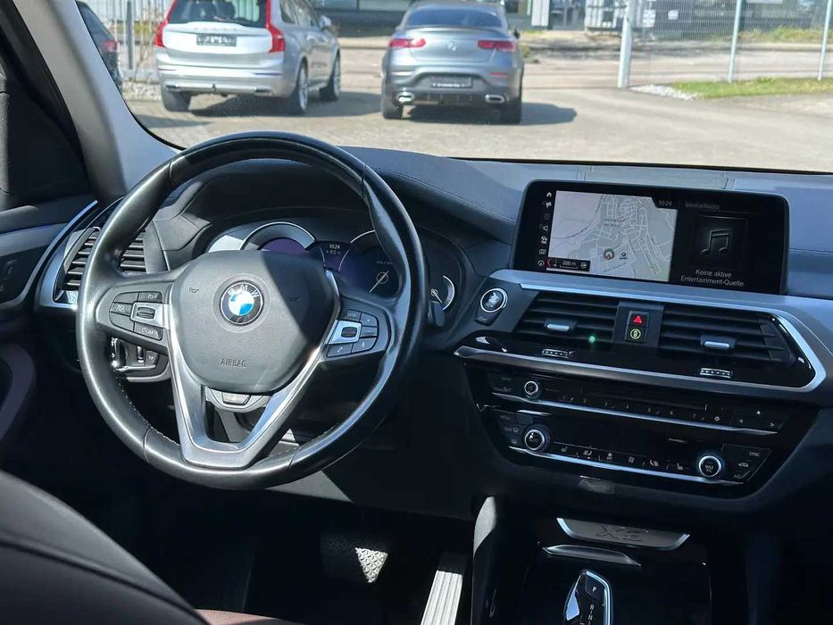 У продажі авто з ЄС BMW X3 30d xdrive Steptronic xLine/LED/Leder/Ambiente/AHK 2018 року.