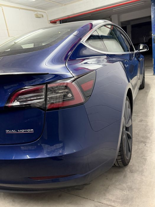 Tesla Model 3 Performance