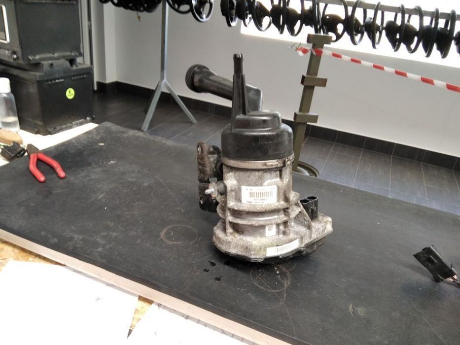 Bomba direção elétrica PSA Partner 9670700480