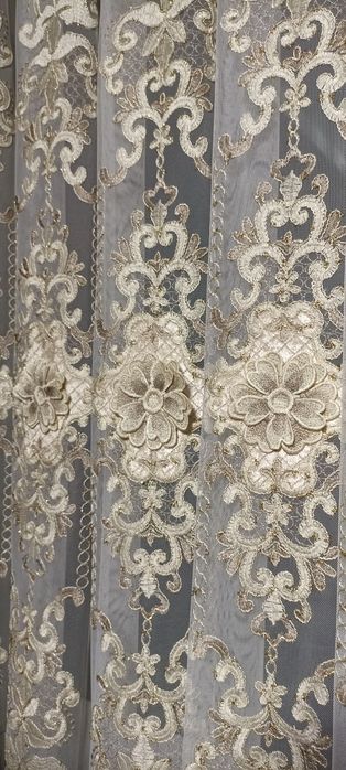 Продам шикарну нову готову пошиту тюль з 3д вишивкою і бархатом