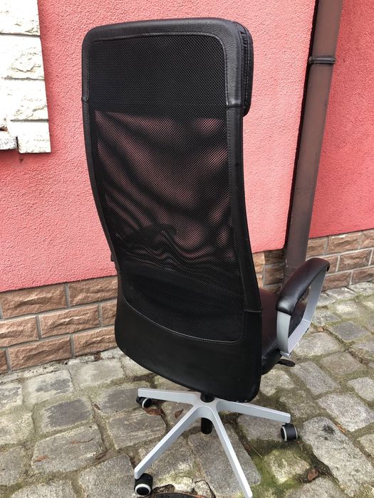 Fotel biurowy Markus  skóra.Możliwy dowóz.