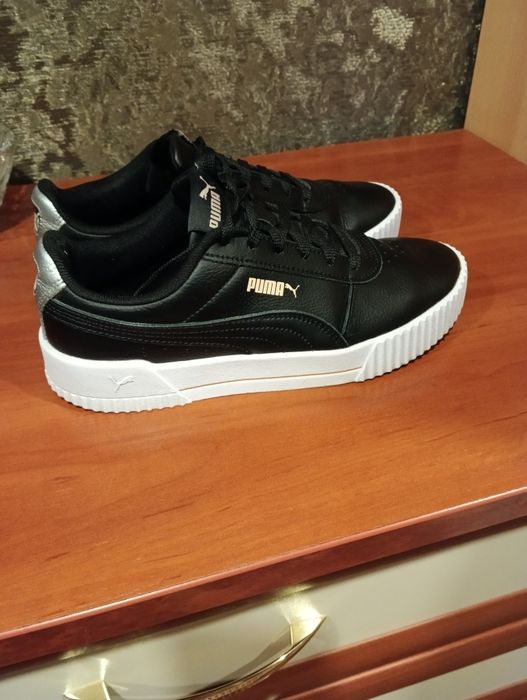 Продам кроссовки женские Puma