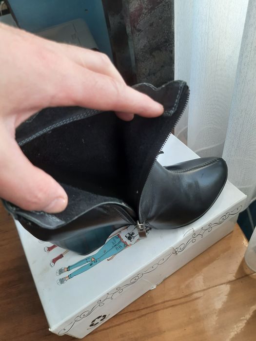 Ботинки натуральная кожа  37 р.