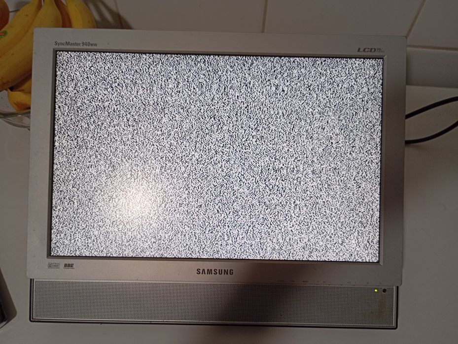 TV monitor com suporte