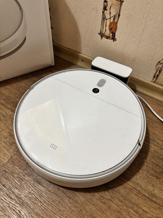 Робот-пилосос миючий Xiaomi Mi Robot Vacuum-Mop 2 EU