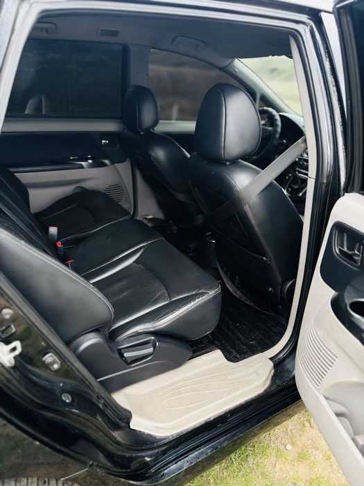 Mitsubishi Grandis авто в Сумах